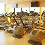 Modern 1Bd Executive Suite, Netflix Wifi Pool Gym